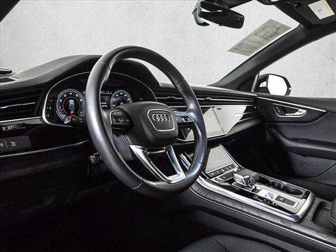 Used 2023 Audi Q8 Premium AWD/4WD image 10