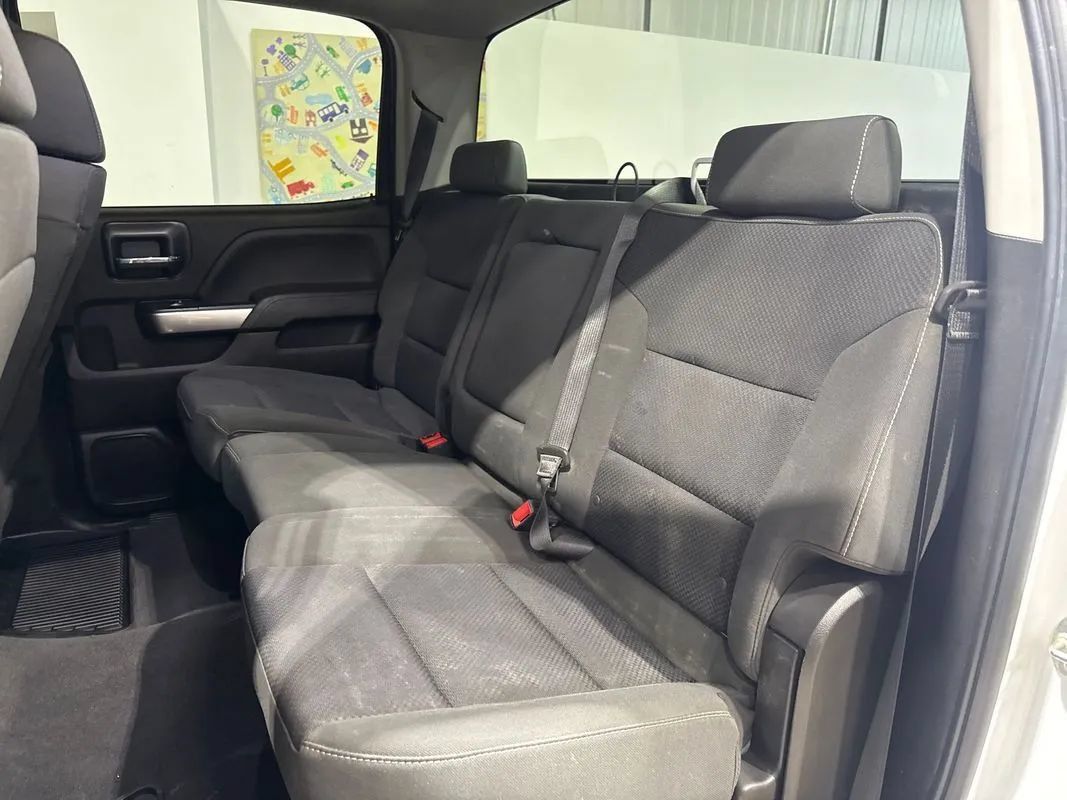 Used 2019 Chevrolet Silverado 2500 LT AWD/4WD image 13