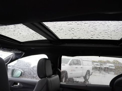 New 2026 Chrysler Pacifica Select image 13