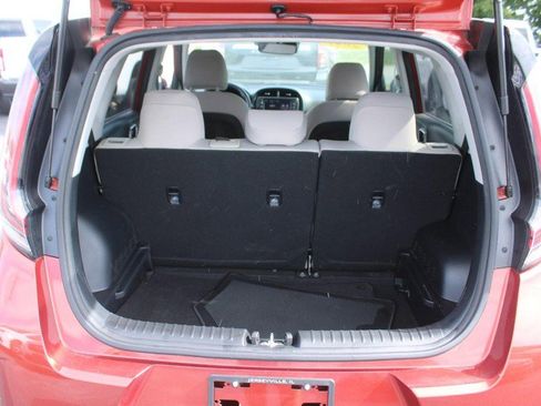 Used 2023 Kia Soul LX w/ LX Technology Package image 6