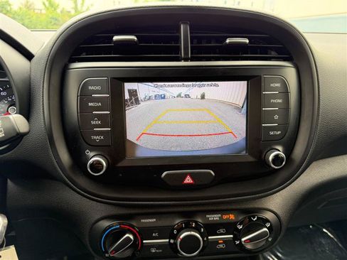 Used 2020 Kia Soul S FWD image 44