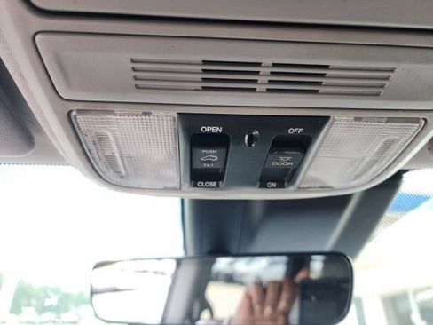 Used 2018 Honda Odyssey EX-L image 50