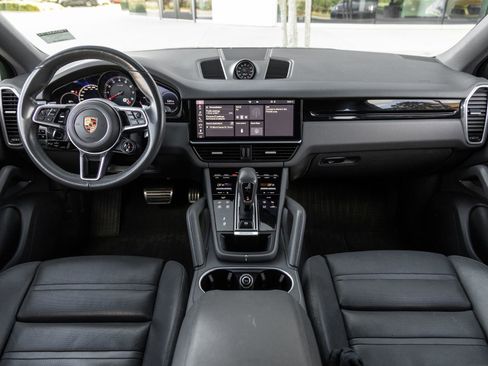 Certified 2021 Porsche Cayenne S image 12