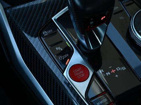 Used 2024 BMW M2 w/ Lighting Package image 19