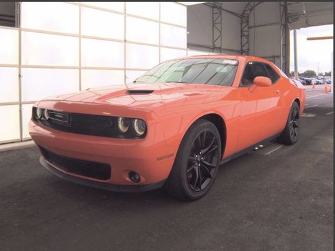 Used 2018 Dodge Challenger SXT Plus RWD image 1