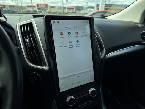 Used 2022 Ford Edge SEL w/ Convenience Package image 18