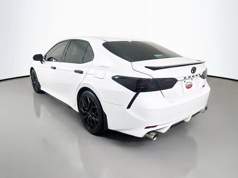 Used 2023 Toyota Camry XSE FWD image 7
