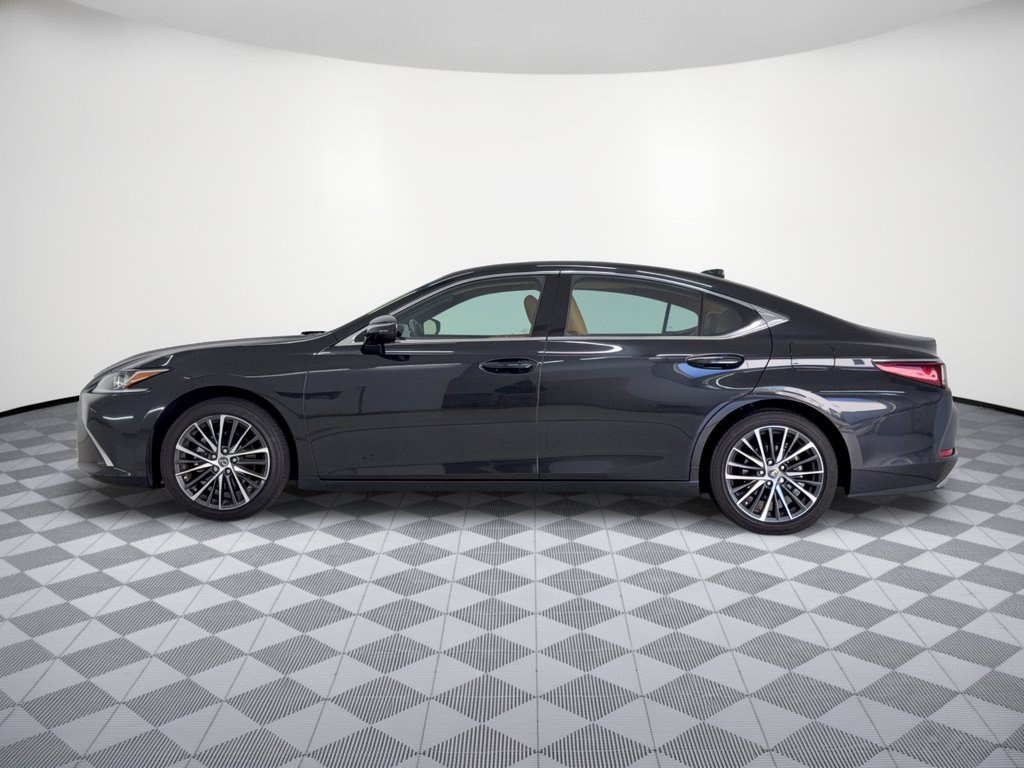 Used 2025 Lexus ES 350 w/ Premium Package FWD image 2