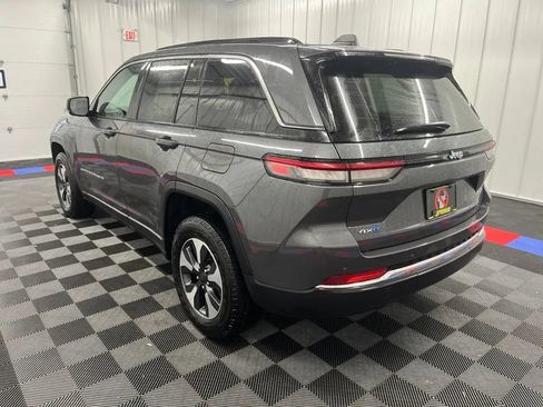 Used 2024 Jeep Grand Cherokee Limited 4xe AWD/4WD image 8