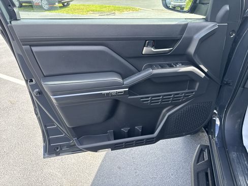 New 2025 Toyota Tacoma 4x4 Double Cab image 23