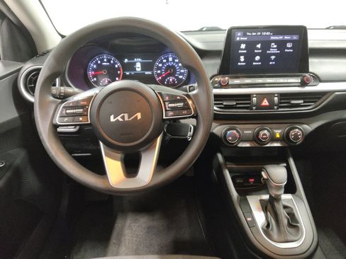 Used 2022 Kia Forte LXS FWD image 22