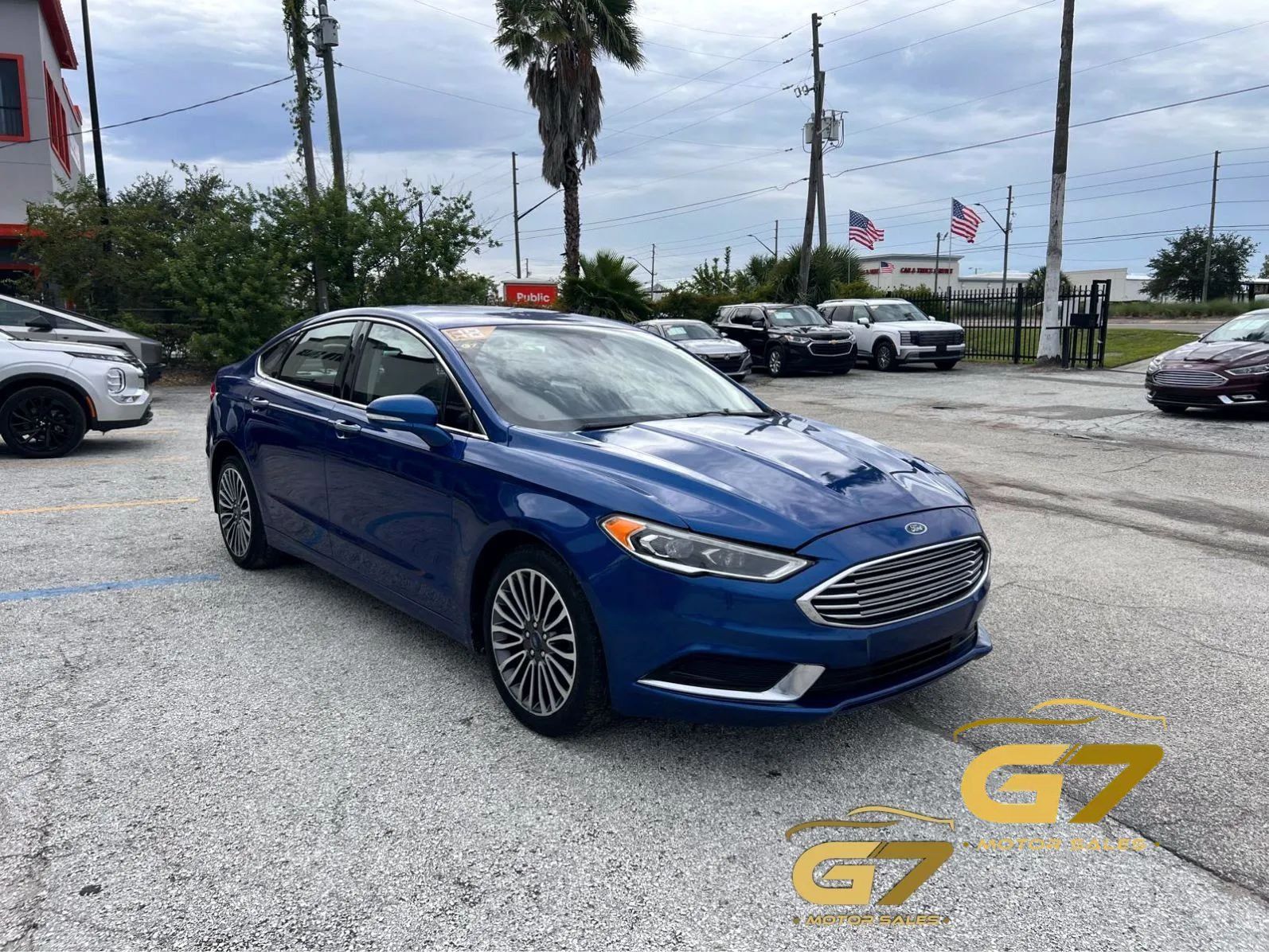Used 2018 Ford Fusion SE w/ Fusion SE Technology Package FWD image 7