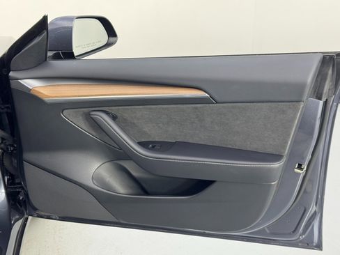 Used 2023 Tesla Model 3 Standard Range image 45