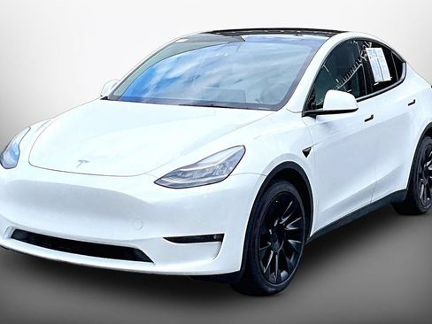 Used 2021 Tesla Model Y Long Range AWD/4WD image 4