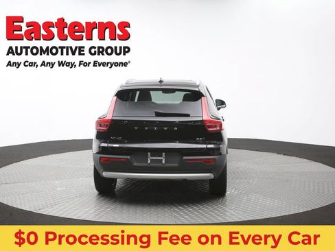 Used 2023 Volvo XC40 B5 Plus AWD/4WD image 37