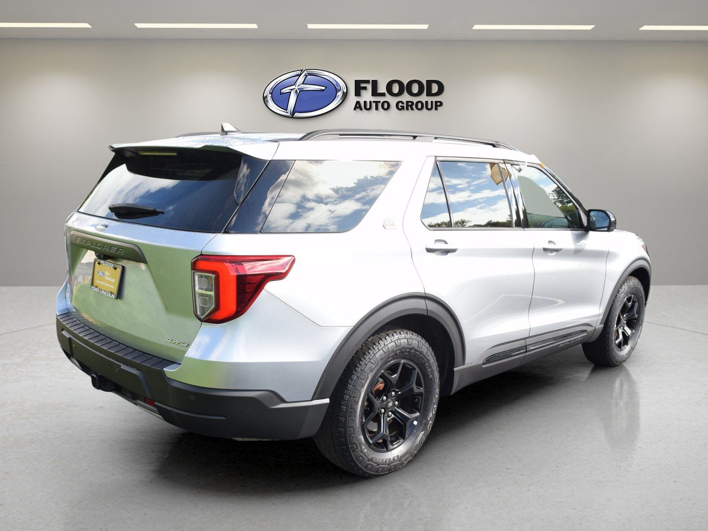 Used 2023 Ford Explorer Timberline w/ Timberline Technology Package AWD/4WD image 4