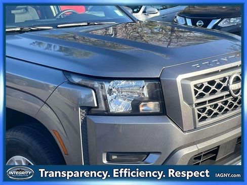 Certified 2024 Nissan Frontier SV image 10