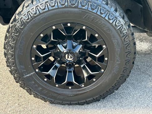 Used 2008 Jeep Wrangler Unlimited Sahara w/ Dual Top Group image 2