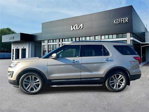 Used 2017 Ford Explorer Limited w/ Equipment Group 301A image 5