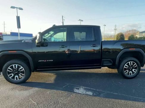 Used 2023 GMC Sierra 2500 AT4 w/ AT4 Premium Plus Package image 5