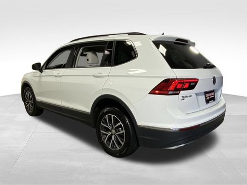Used 2020 Volkswagen Tiguan SE w/ 3rd Row Seat Package AWD/4WD image 8