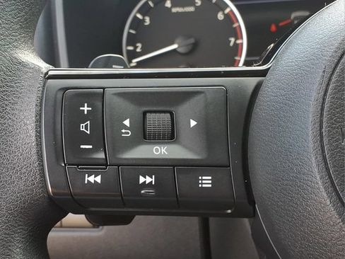 Used 2023 Nissan Rogue SV AWD/4WD image 20