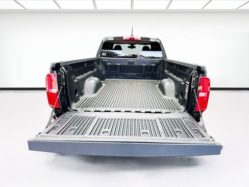 Used 2019 Chevrolet Colorado LT image 16