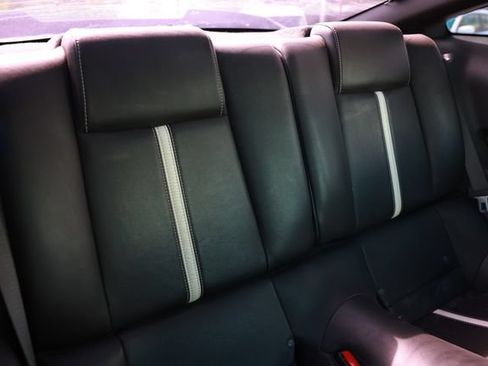 Used 2010 Ford Mustang GT Premium RWD image 17