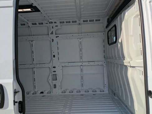 New 2026 RAM ProMaster 2500 w/ Premium Convenience Group FWD image 10