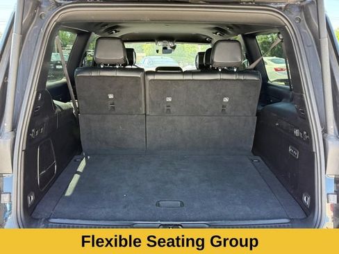 Used 2024 Jeep Wagoneer L Series III w/ Flexible Seating Group AWD/4WD image 6