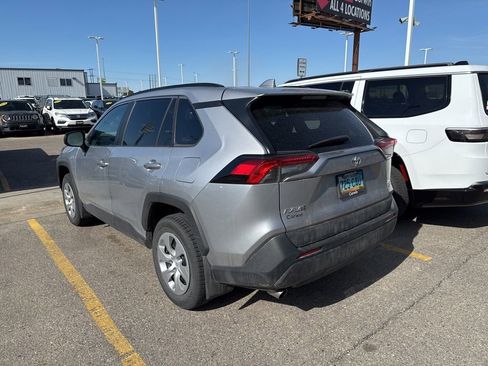 Used 2021 Toyota RAV4 LE AWD/4WD image 5