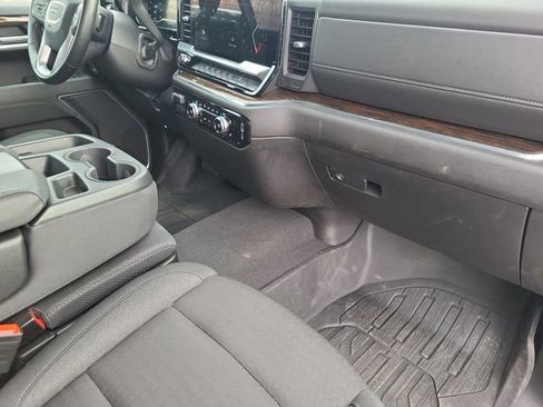 Used 2025 GMC Sierra 1500 SLE w/ X31 Off-Road Package image 19