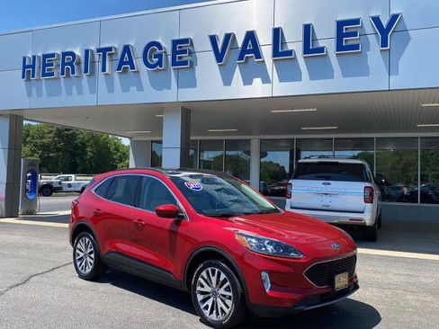 Certified 2022 Ford Escape Titanium w/ Class II Trailer Tow Package AWD/4WD image 1
