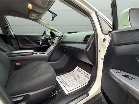 Used 2014 Toyota Venza LE image 20