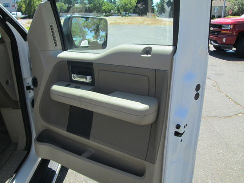 Used 2007 Ford F150 XLT AWD/4WD image 10