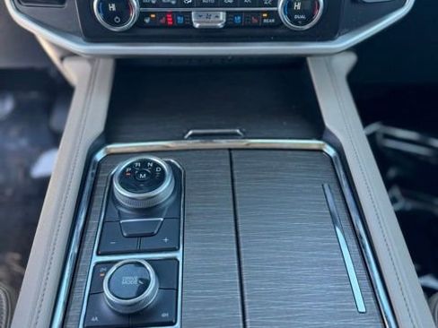 Certified 2024 Ford Expedition Limited AWD/4WD image 21