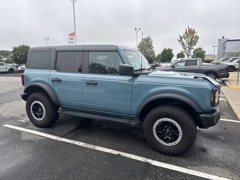 Used 2023 Ford Bronco Black Diamond w/ Sasquatch Package AWD/4WD image 5