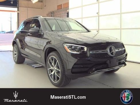 Used 2022 Mercedes-Benz GLC 300 4MATIC w/ AMG Line image 2