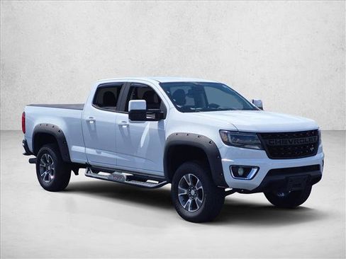 Used 2017 Chevrolet Colorado Z71 AWD/4WD image 3