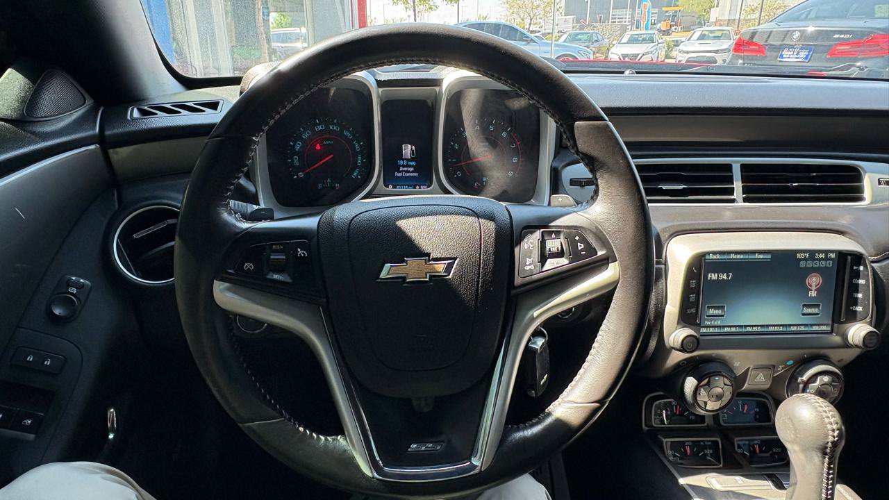 Used 2015 Chevrolet Camaro SS RWD image 19