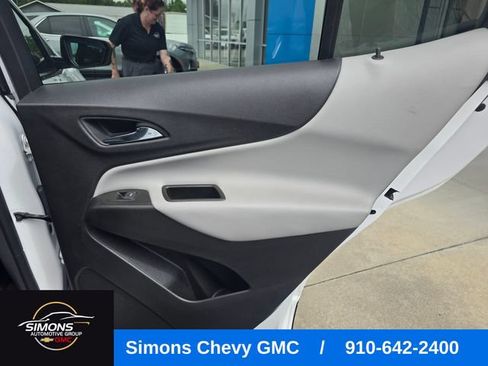 Used 2024 Chevrolet Equinox LS w/ LS Convenience Package AWD/4WD image 42
