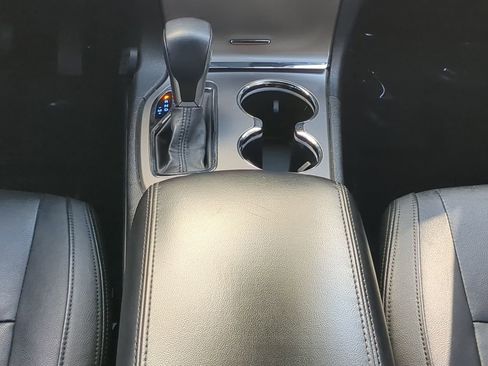 Used 2020 Jeep Grand Cherokee Laredo w/ Security & Convenience Group image 19