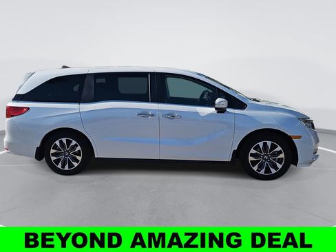 Used 2024 Honda Odyssey EX-L image 2