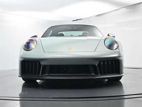 Certified 2025 Porsche 911 Carrera GTS RWD image 52