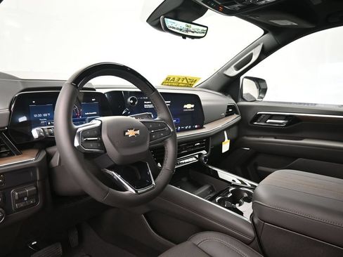 New 2026 Chevrolet Suburban High Country AWD/4WD image 22
