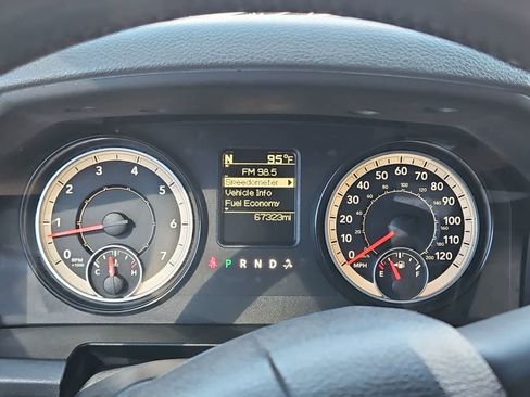 Used 2017 RAM 2500 Big Horn w/ Sport Appearance Group image 33