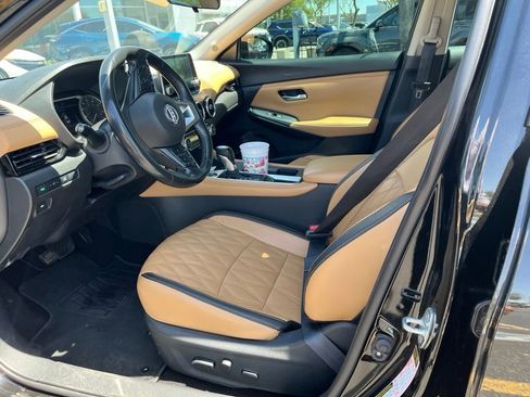 Used 2024 Nissan Sentra SV w/ SV Premium Package FWD image 7