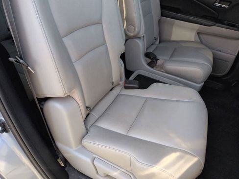 Used 2020 Honda Pilot Touring image 22