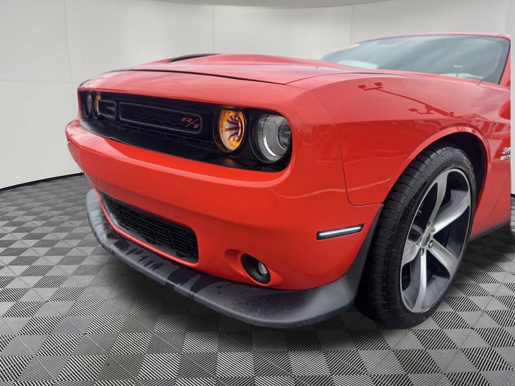 Used 2019 Dodge Challenger R/T RWD image 12