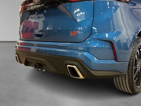 Used 2021 Ford Edge ST w/ Equipment Group 401A image 17